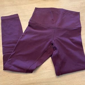 Lululemon size 4 mid rise yoga pants